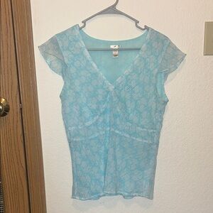 Old Navy Light Blue Floral Sheer Shimmer V-Neck Blouse